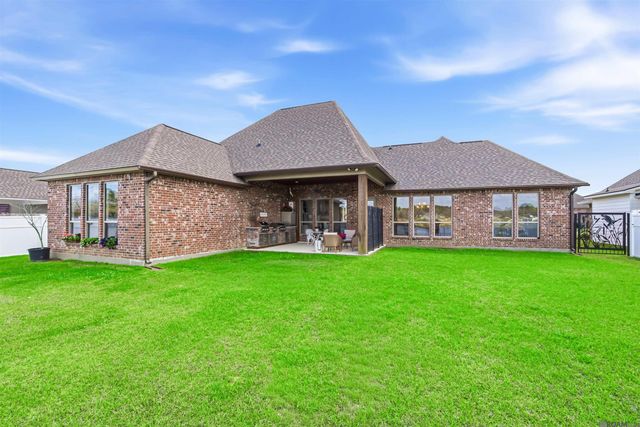 7335 Lillie Dr, Denham Springs, LA 70706