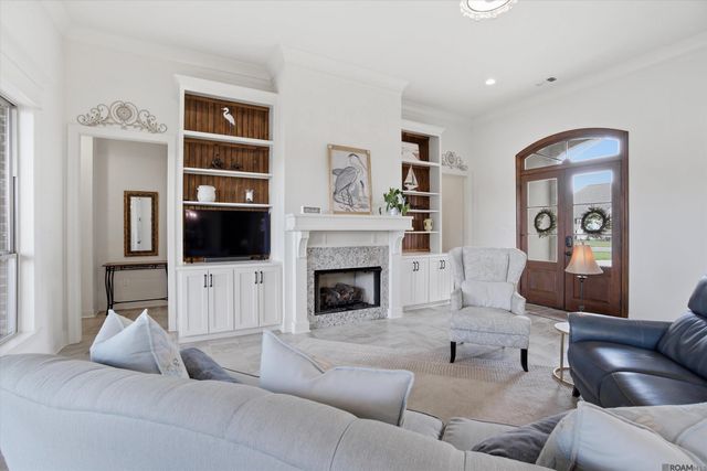 7335 Lillie Dr, Denham Springs, LA 70706