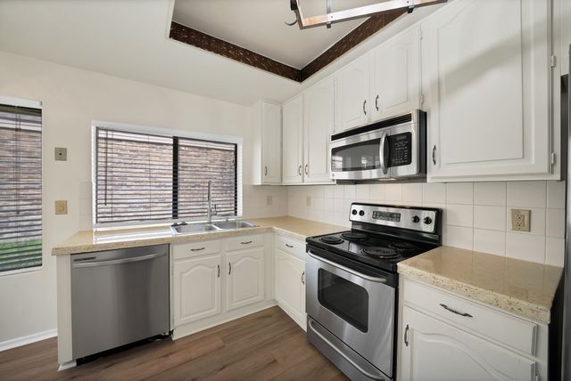 4021 Winter Park Lane, Addison, TX 75001