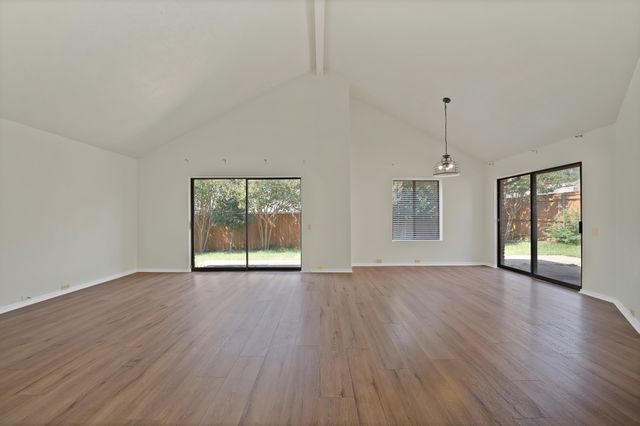 4021 Winter Park Lane, Addison, TX 75001