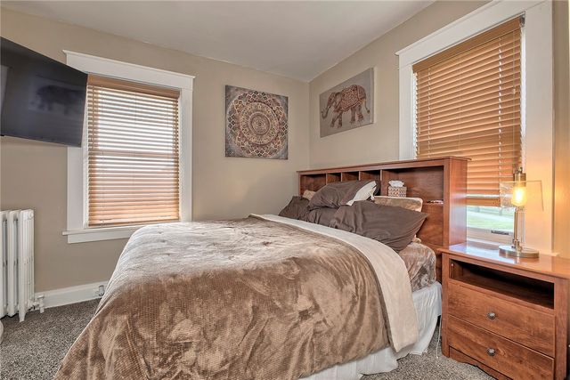 1016 Patterson Ave, Jeannette, PA 15644