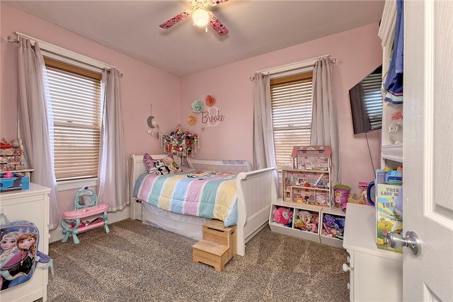 1016 Patterson Ave, Jeannette, PA 15644