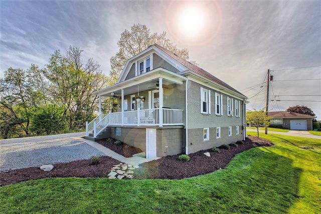 1016 Patterson Ave, Jeannette, PA 15644