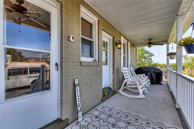 1016 Patterson Ave, Jeannette, PA 15644