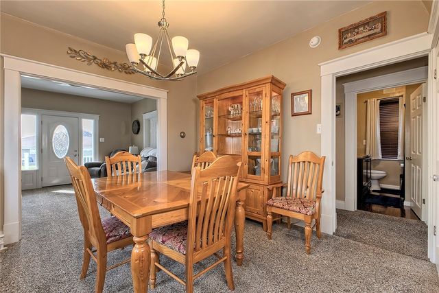 1016 Patterson Ave, Jeannette, PA 15644