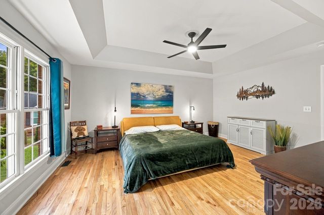 1463 Brookstone Drive, Hickory, NC 28602