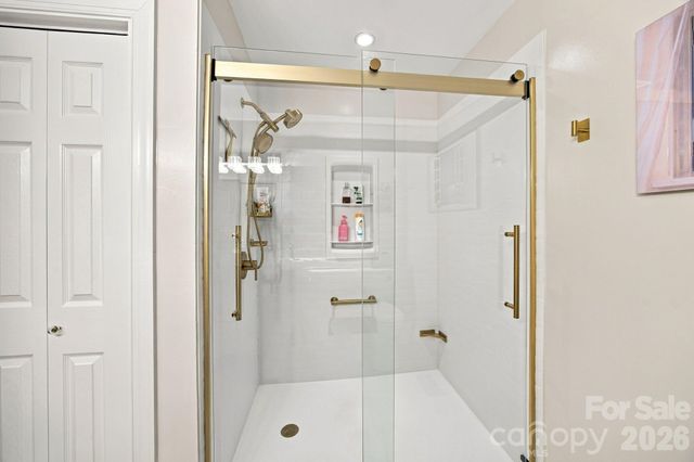 1463 Brookstone Drive, Hickory, NC 28602