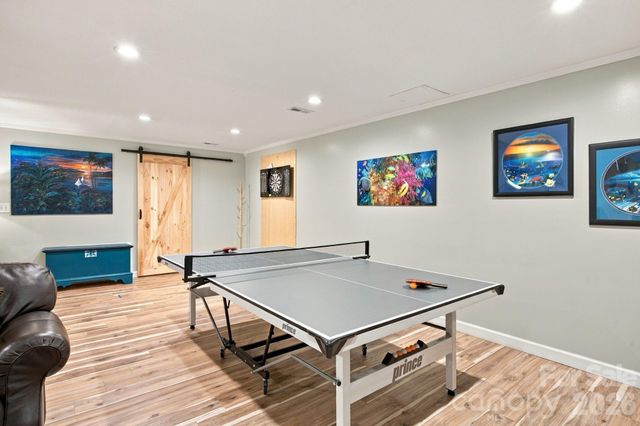 1463 Brookstone Drive, Hickory, NC 28602