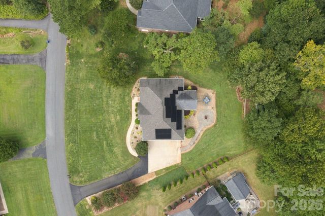 1463 Brookstone Drive, Hickory, NC 28602