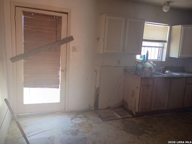 1619 Latimer, San Antonio, TX 78220