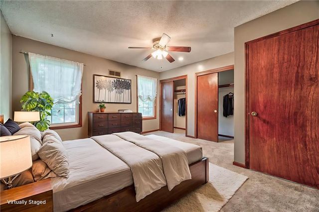 7736 Westgate Drive, Lenexa, KS 66216