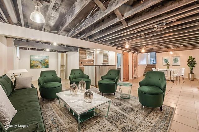 7736 Westgate Drive, Lenexa, KS 66216