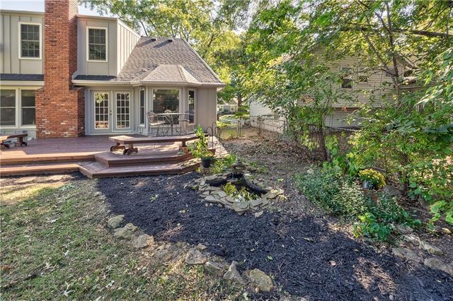 7736 Westgate Drive, Lenexa, KS 66216