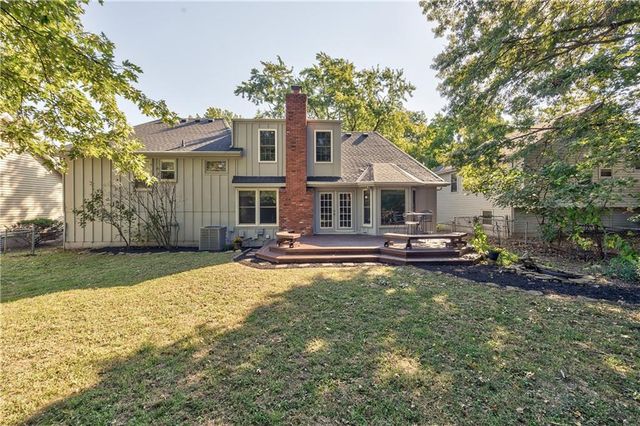 7736 Westgate Drive, Lenexa, KS 66216
