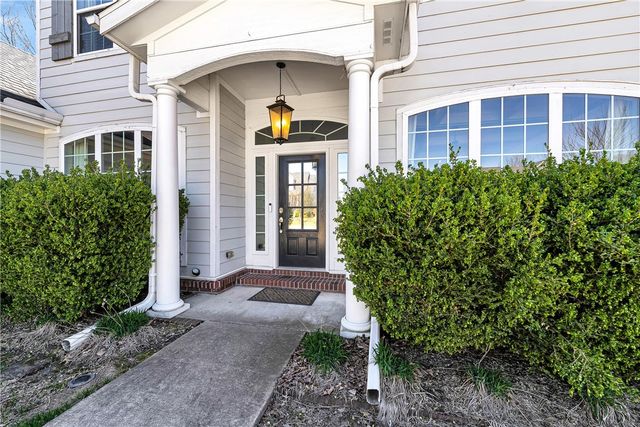 1013 Charing Cross, Cave Springs, AR 72718