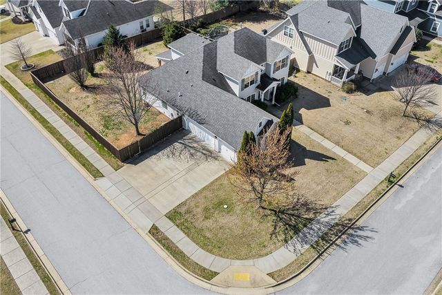 1013 Charing Cross, Cave Springs, AR 72718