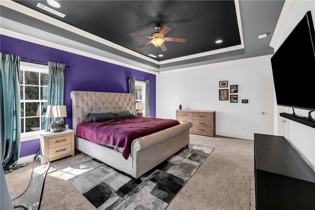 1013 Charing Cross, Cave Springs, AR 72718