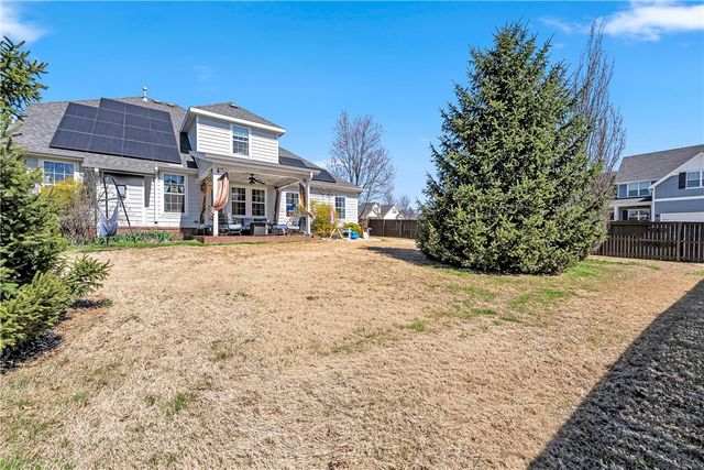 1013 Charing Cross, Cave Springs, AR 72718