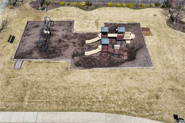 1013 Charing Cross, Cave Springs, AR 72718