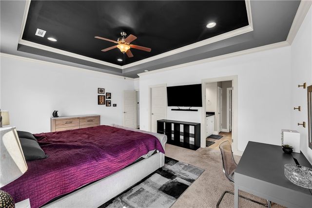 1013 Charing Cross, Cave Springs, AR 72718