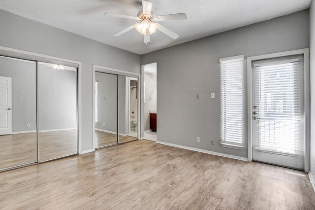 807 W 25th ST 210, Austin, TX 78705