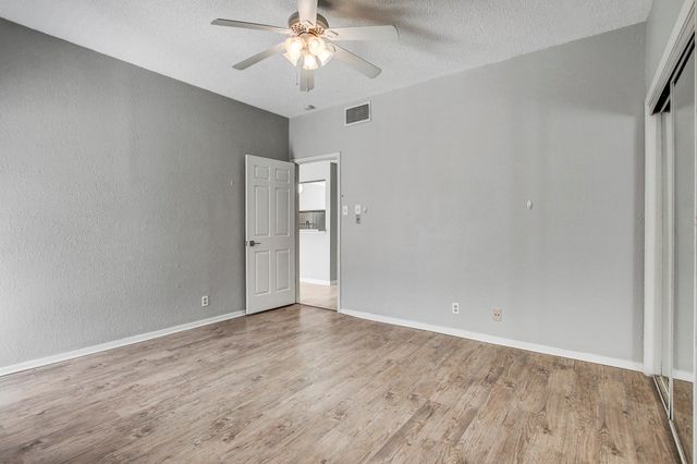 807 W 25th ST 210, Austin, TX 78705