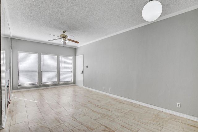 807 W 25th ST 210, Austin, TX 78705