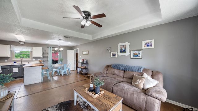 111 vzcr 3433, Wills Point, TX 75169