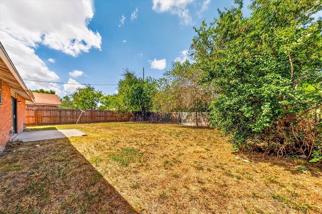 1626 Bois D Arc Pl, Corpus Christi, TX 78416