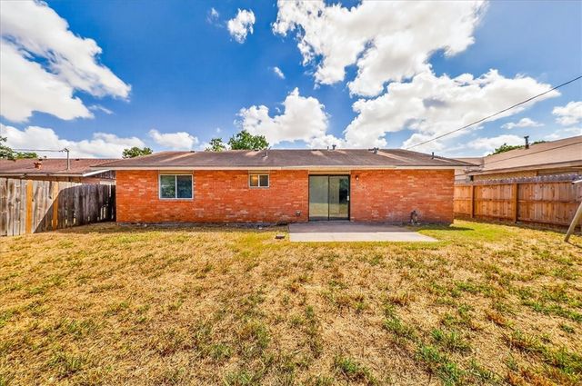 1626 Bois D Arc Pl, Corpus Christi, TX 78416
