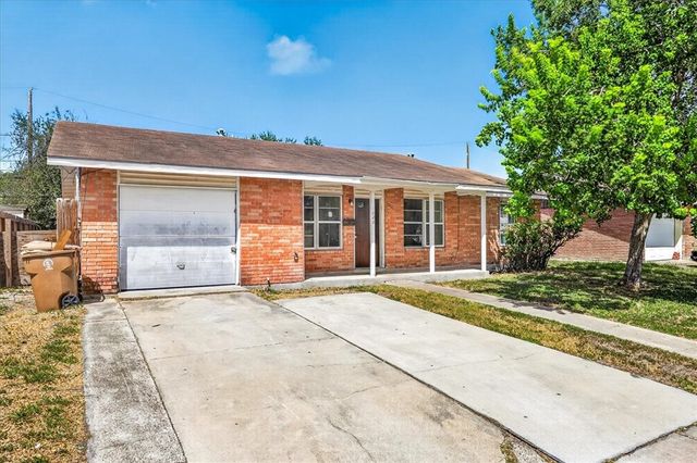 1626 Bois D Arc Pl, Corpus Christi, TX 78416