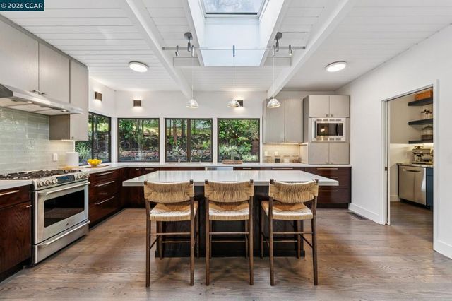 805 Tanglewood Dr, Lafayette, CA 94549