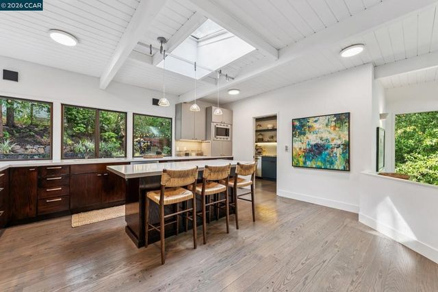 805 Tanglewood Dr, Lafayette, CA 94549