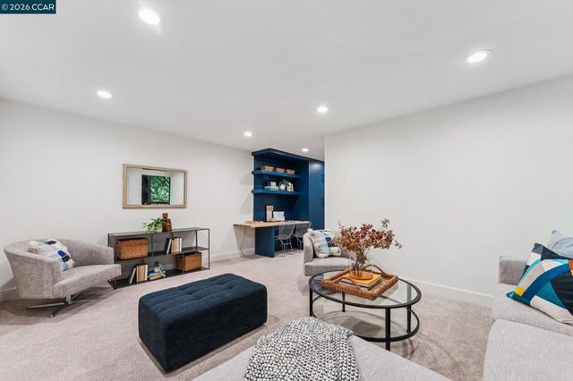 805 Tanglewood Dr, Lafayette, CA 94549