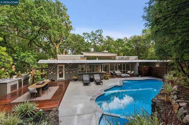805 Tanglewood Dr, Lafayette, CA 94549