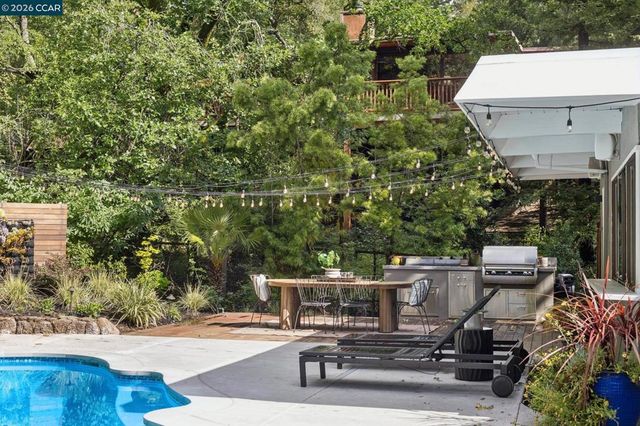 805 Tanglewood Dr, Lafayette, CA 94549