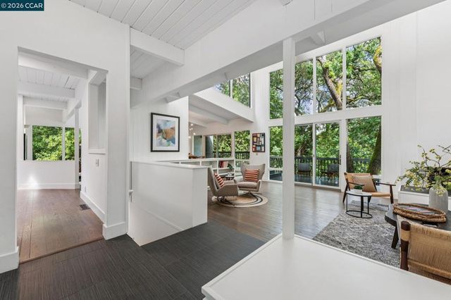 805 Tanglewood Dr, Lafayette, CA 94549