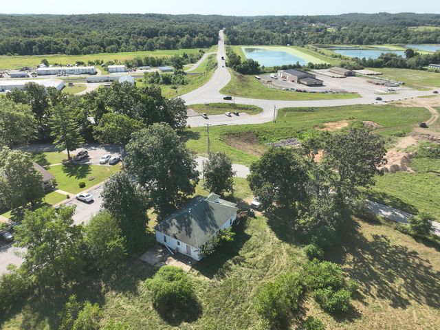 1045 Sycamore Street, Cabool, MO 65689