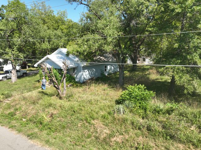 1045 Sycamore Street, Cabool, MO 65689