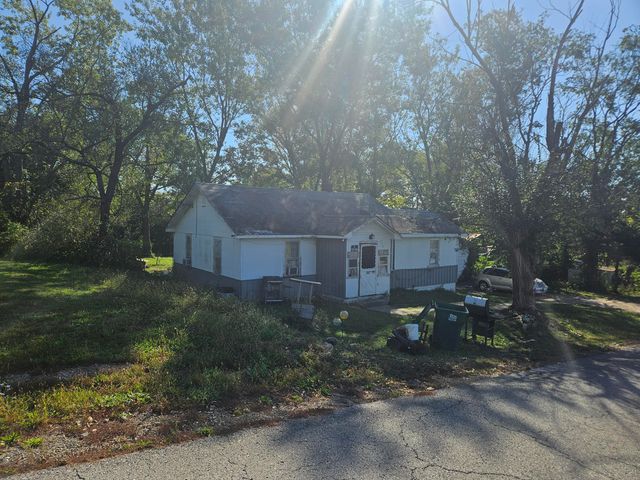 1045 Sycamore Street, Cabool, MO 65689