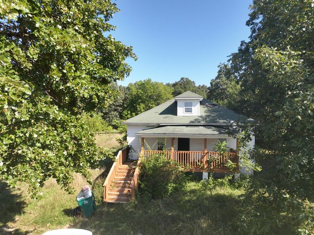 1045 Sycamore Street, Cabool, MO 65689