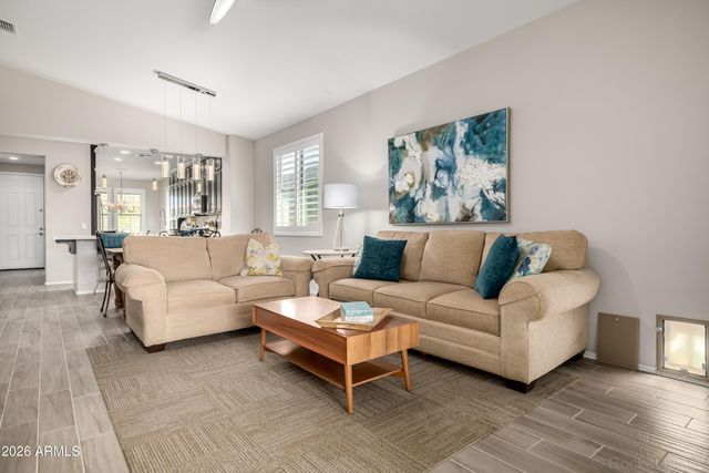 511 E PASARO Drive, Phoenix, AZ 85085