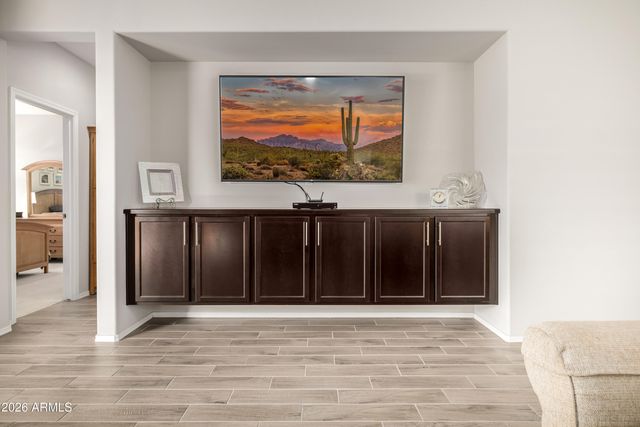 511 E PASARO Drive, Phoenix, AZ 85085