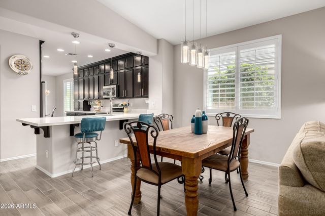 511 E PASARO Drive, Phoenix, AZ 85085