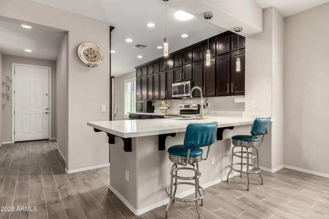 511 E PASARO Drive, Phoenix, AZ 85085