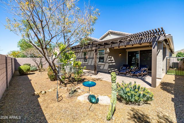 511 E PASARO Drive, Phoenix, AZ 85085