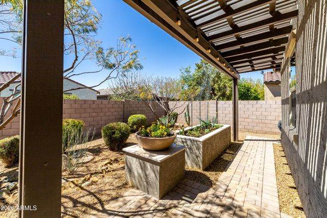 511 E PASARO Drive, Phoenix, AZ 85085