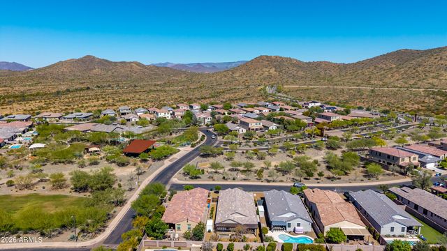 511 E PASARO Drive, Phoenix, AZ 85085