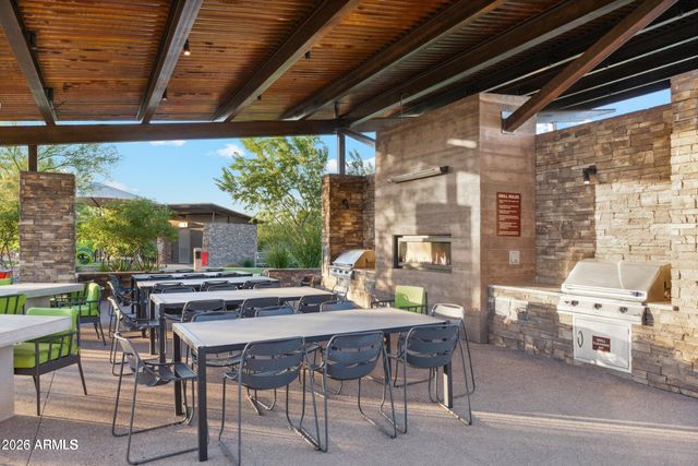 511 E PASARO Drive, Phoenix, AZ 85085