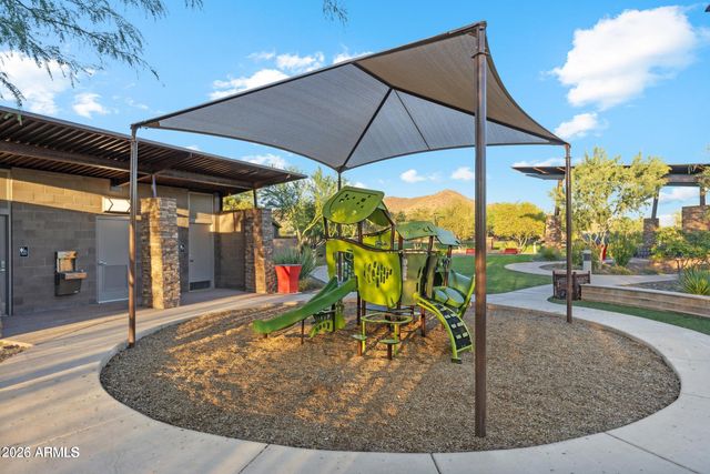 511 E PASARO Drive, Phoenix, AZ 85085